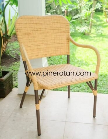 Kursi Outdoor Sintetis Rotan - Silent Arm Chair