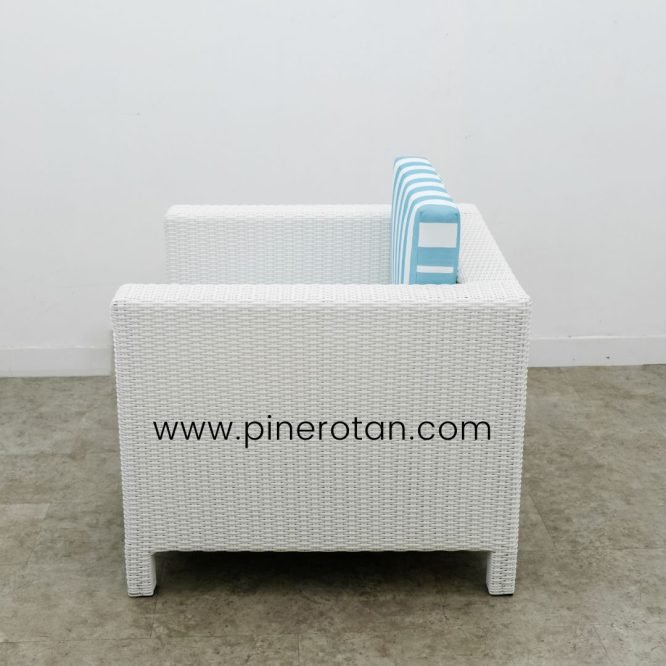 Sofa Tamu 1 Seater Pine Rotan Sintetis Taman Outdoor /Peru Sofa 1 Seat - White.