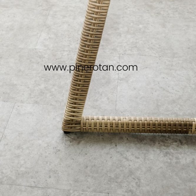 Meja Makan Rotan Outdoor - Fender DT - Seashell