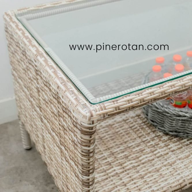 Meja Rotan Tamu