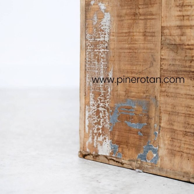 Kursi Tanpa Sandaran / Stool Kayu Vintage - Recta Vintage Stool.