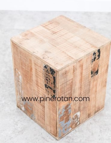 Kursi Stool Vintage Natural