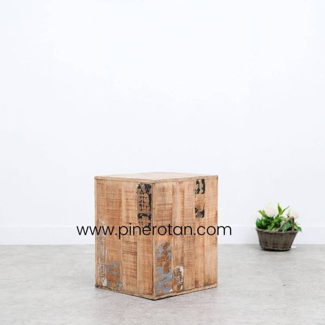 Kursi Tanpa Sandaran / Stool Kayu Vintage - Recta Vintage Stool.