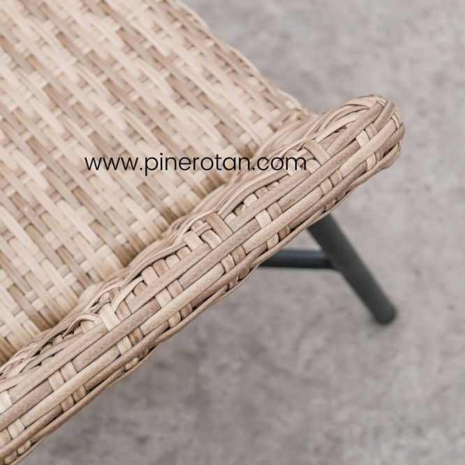 Kursi Rotan Sintetis Premium Outdoor Teras / Tamu / Makan Cafe Resto / Marlyn Arm Chair - Seashell