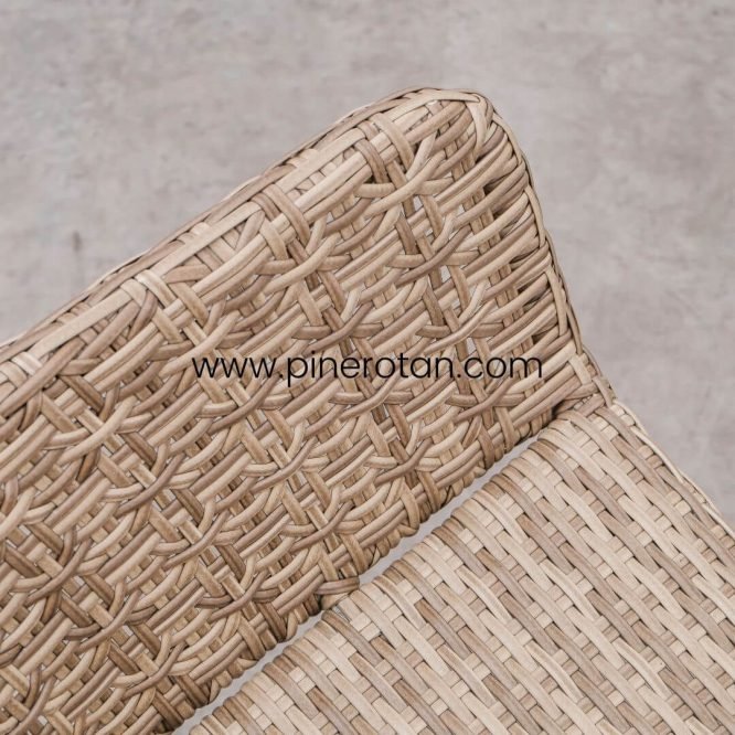 Kursi Rotan Sintetis Premium Outdoor Teras / Tamu / Makan Cafe Resto / Marlyn Arm Chair - Seashell
