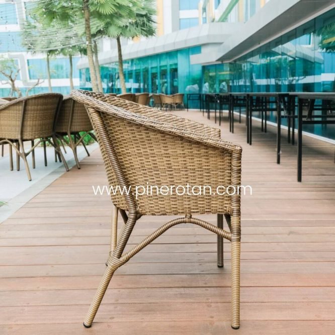 1 Set Meja Tamu Rotan Sintetis / Kursi Tamu –  Kingstone Living Set 4x1 - Fema Coffee Table - Palm Sugar