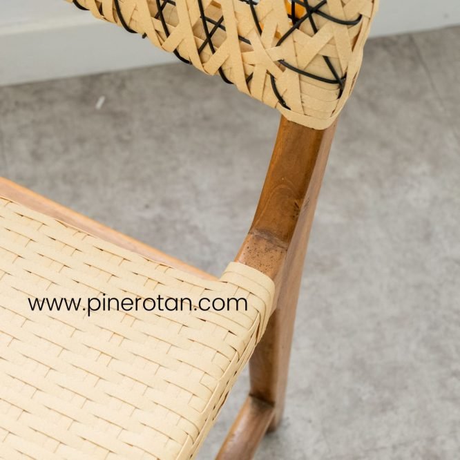Kursi Makan Rotan Sintetis / Kursi Makan Kayu / Kursi Makan Minimalis – Prominade Chair - Euro Ask - Auro.