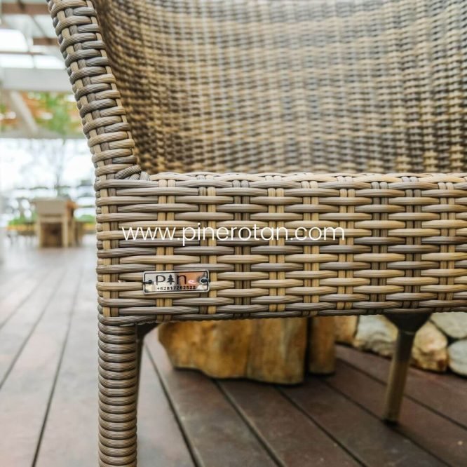 1 Set Meja Tamu Rotan Sintetis / Kursi Tamu –  Kingstone Living Set 4x1 - Fema Coffee Table - Palm Sugar