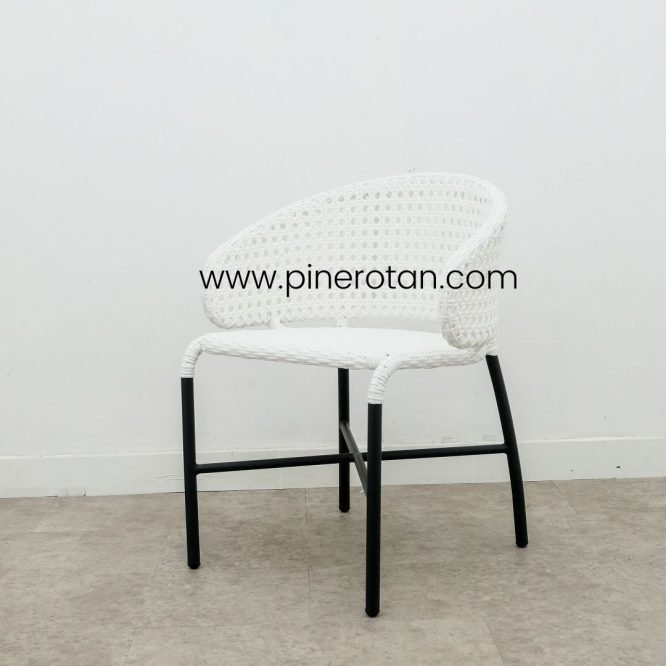 Set Kursi Teras Outdoor Minimalis / Meja Kursi Teras Rotan - Jacky Terrace Set - Pine Side Table - White.
