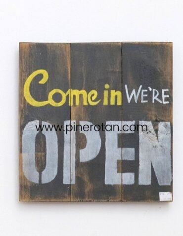 Walldeco Kayu Dinding Tulisan - COME IN WE’RE OPEN