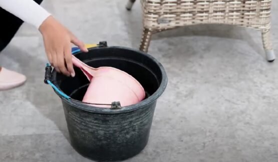 basahi furniture terlebih dahulu