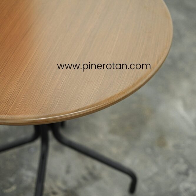 Meja Makan Outdoor Pine - Bottle Dining Table