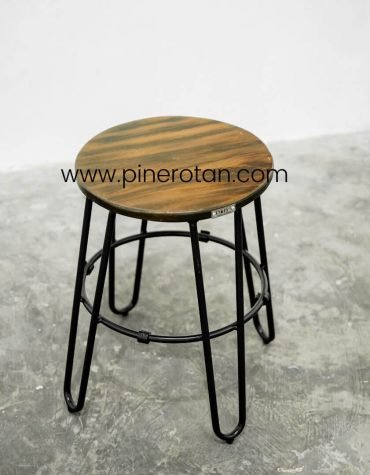Stool MInimalis Vintage - Dorian Stool
