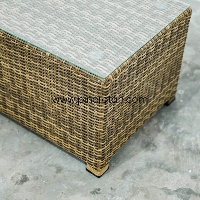 Meja Anyaman Rotan - North CT - Palm Sugar