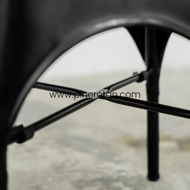 Kursi Besi Cafe Resto Kokoh - Lotus Chair