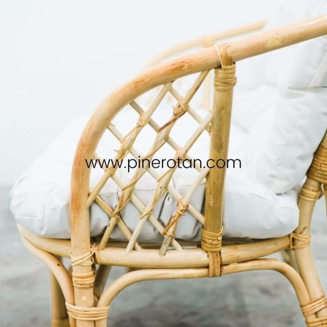 Set Meja Kursi Tamu Minimalis Rotan Alam / Kursi Ruang Tamu Modern Dengan Sandaran Dan Bantalan - Lauren Living Set.