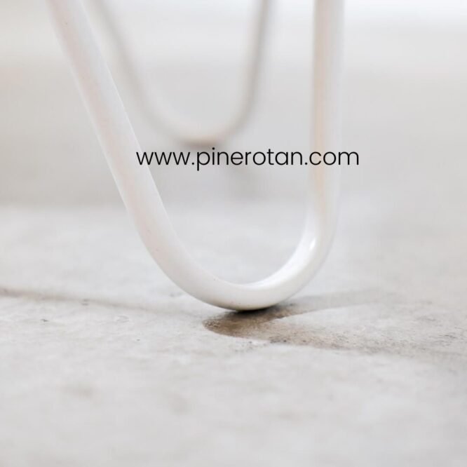 Meja Bulat Teras Pine - Milan Table