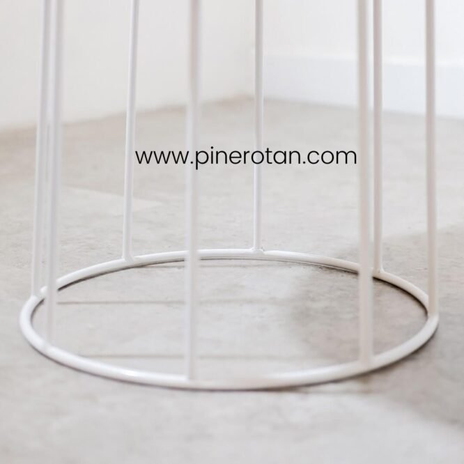 Meja Minimalis Bulat Teras - Milan Table II