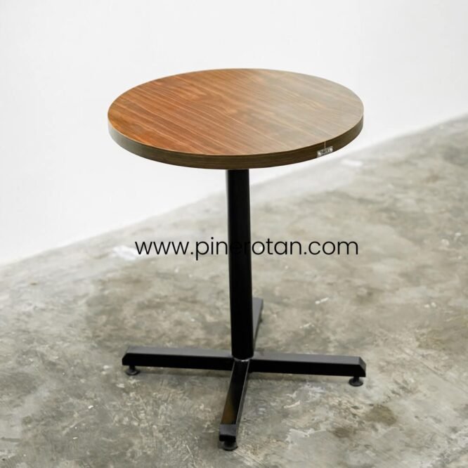 Pine Meja Makan Bulat - Karen Dining Table