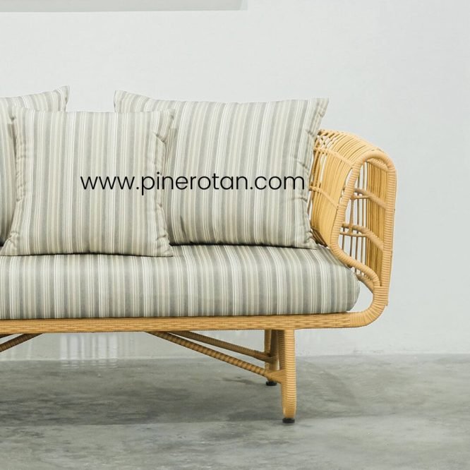Sofa Tamu Minimalis Modern Pine Rotan / Sofa Teras Taman Rotan Sintetis Premium Outdoor - Terra Sofa 2 Seater - Tavira 180 - Plain Honey.