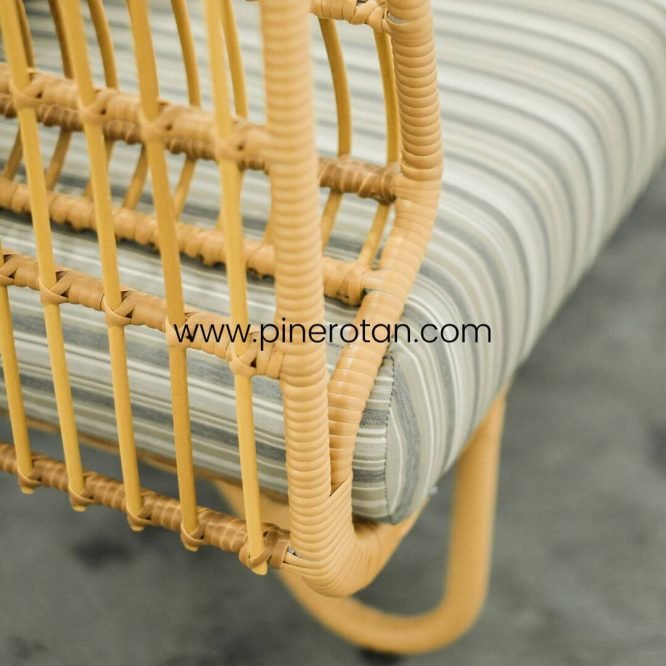 Sofa Tamu 1 Seater Minimalis Modern Pine Rotan / Kursi Sofa Outdoor Rotan Sintetis Premium Taman / Teras - Terra Sofa - Tavira 180 - Plain Honey