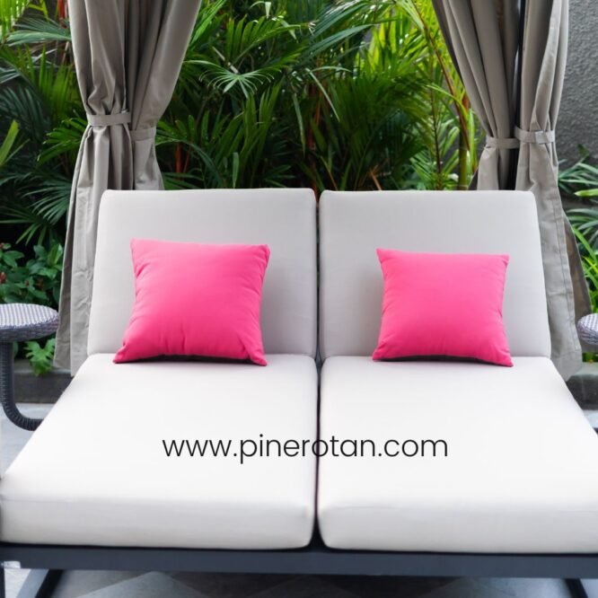 Bale-Bale Rotan / Day Bed - Pari Cabana