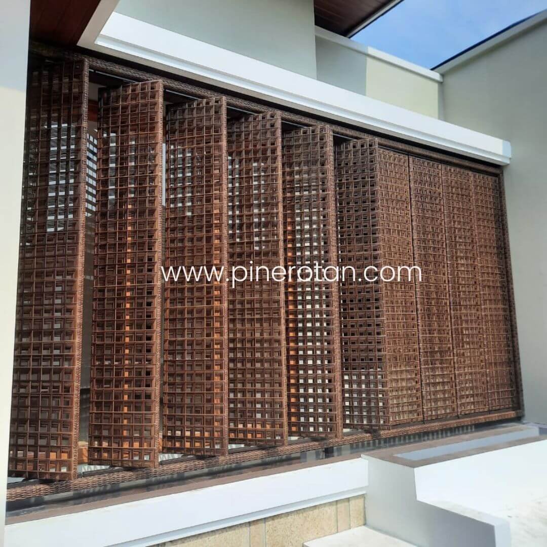 Panel Outdoor Anyaman Rotan