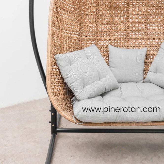 Ayunan Rotan Sintetis Premium Gantung Jumbo 2 Orang Dengan Cushion / Flaminggo Hanging Chair.