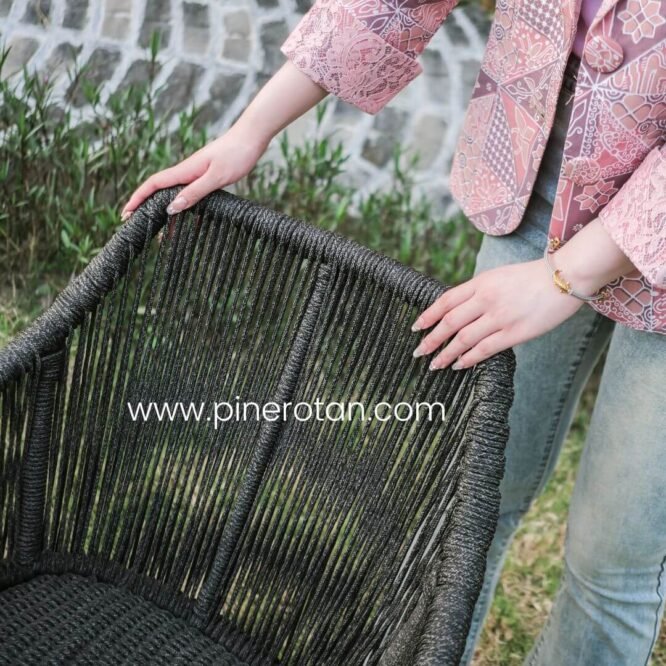 Kursi Santai Outdoor Rope - Marlyn Arm Chair Rope