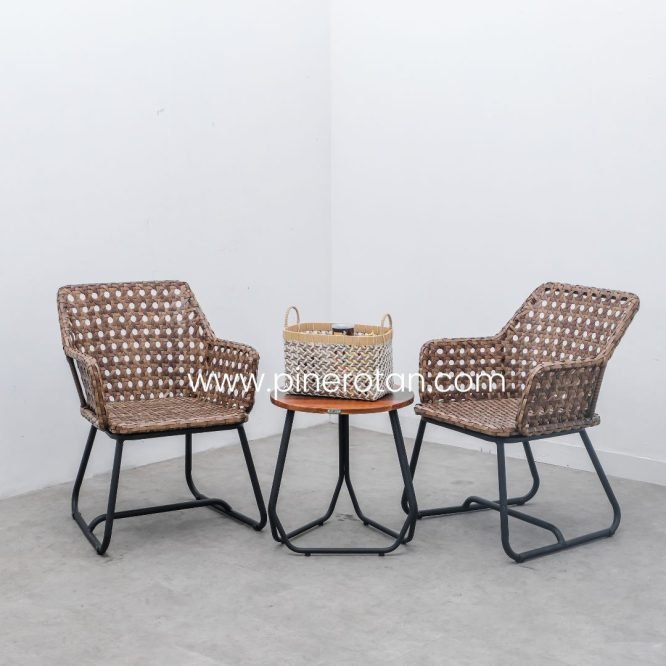 Set Meja Kursi Teras / Taman / Hotel / Villa Rotan Sintetis Outdoor / Maroko Terrace Set - Milan Table 2 Black Leg - Red pine