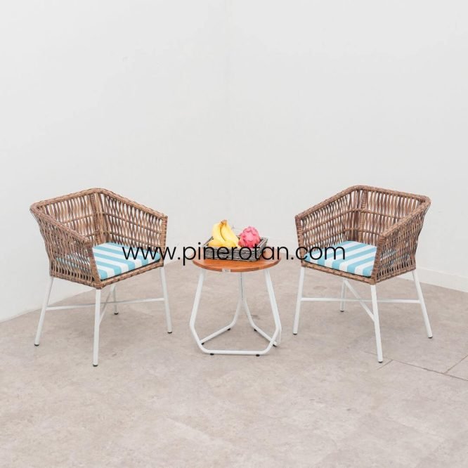 Teras Set Rotan Sintetis Premium + Cushion Dengan Meja Kayu Bulat / Salute Terrace Set - Milan II Side Table - Red pine