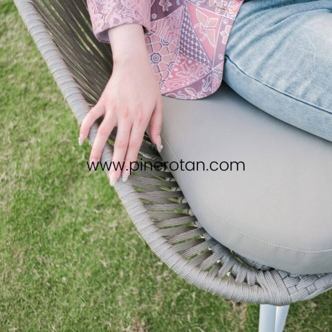 Kursi Taman / Teras Set Rope Dengan Meja Bulat Minimalis Modern / Cleopatra Terrace Set - Labu Coffee Table