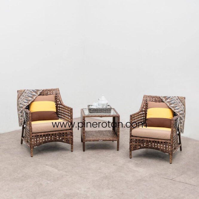 Sofa Teras Set Minimalis Outdoor 2 Kursi 1 Meja Rotan Sintetis Premium / Karo Karo Terrace Set - Fema Side Table Red Pine.