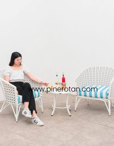 Kursi Terrace Set Rotan - Kingstone Lazy TS - Royal ST - White