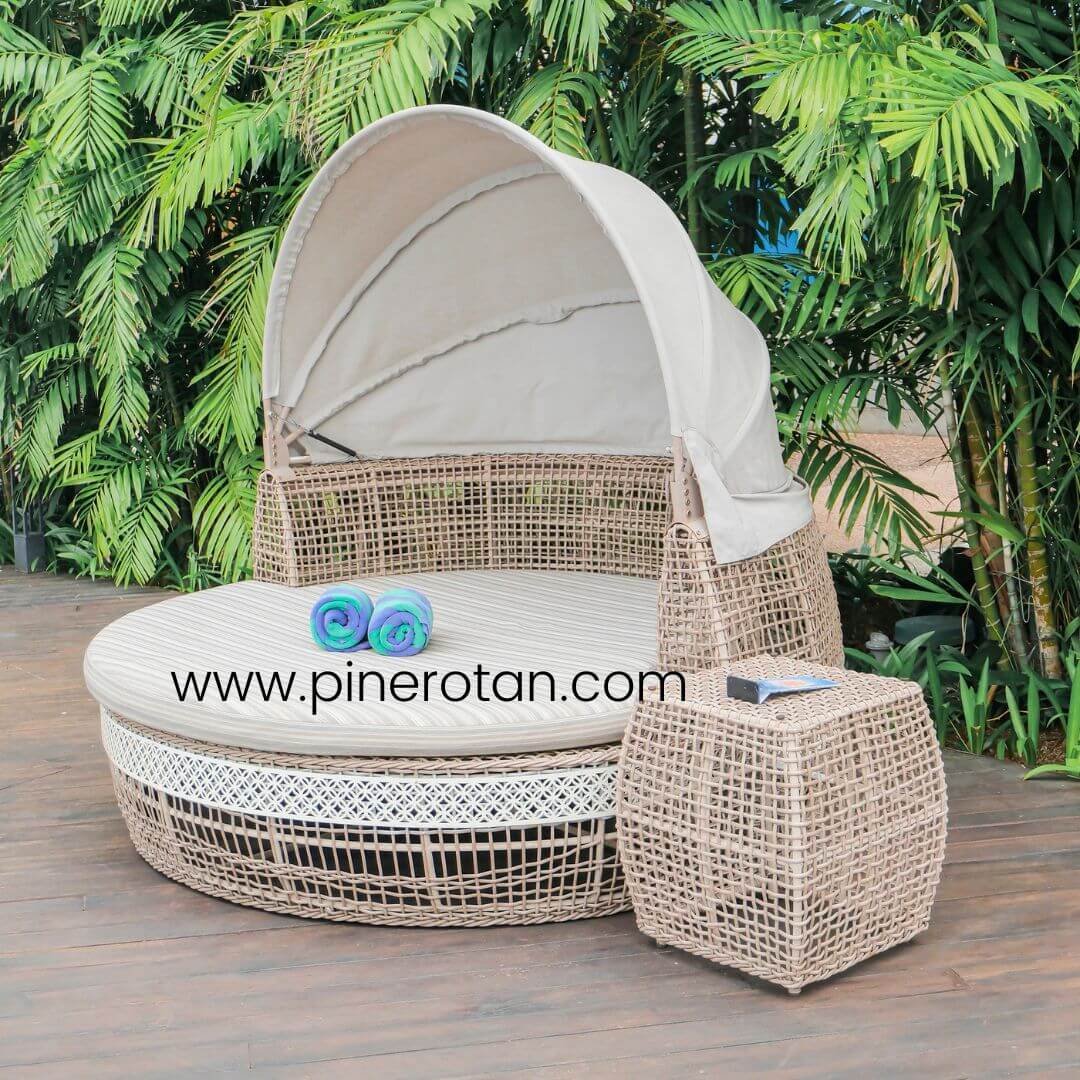 daybed anyaman rotan sintetis - marriott hotel yogyakarta