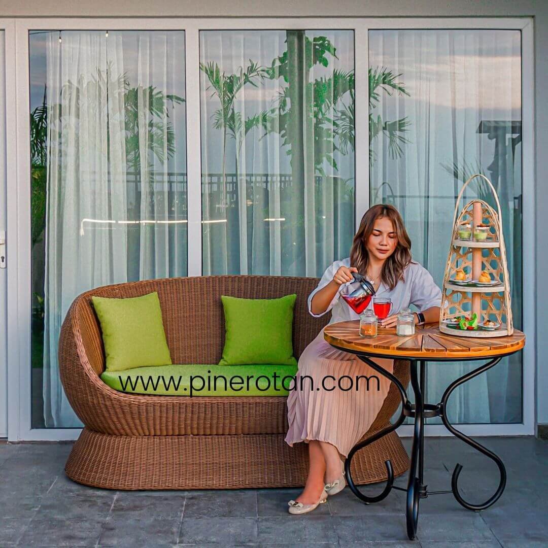 sofa outdoor rotan sintetis - hotel amarantha prambanan