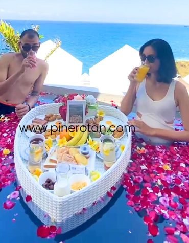Nampan Breakfast Rotan Sintetis - Love Floating Tray - Pine Rotan - Heha Ocean View