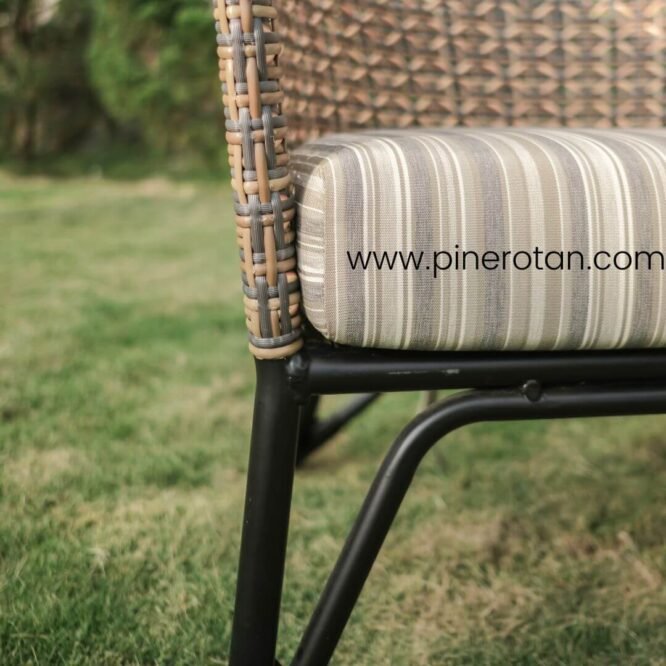 Kursi Anyaman Rotan Sintetis - Kingstone Lazy Chair
