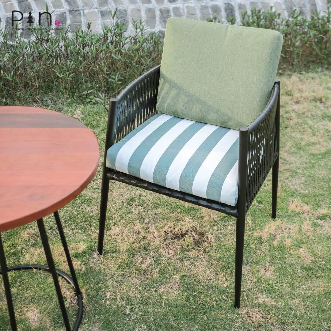 Kursi Anyaman Rotan Sintetis - Cherry Terrace Set - Maroko Coffee Table