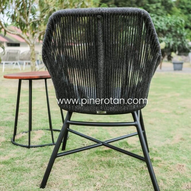 Kursi Outdoor Rope Hitam - Marlyn Arm Chair