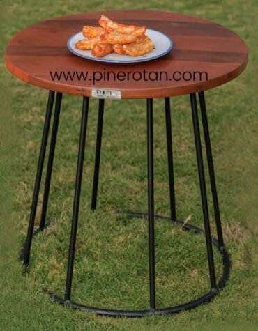 Meja Outdoor Kayu Solid - Maroko Side Table