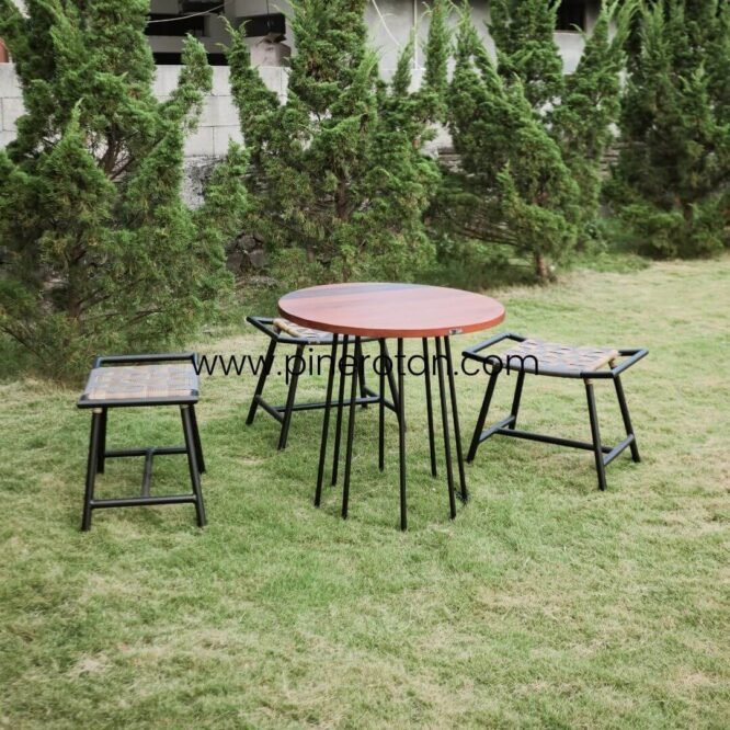 Stool Outdoor Sintetis Rotan - Island Terrace Set - Maroko Coffee Table